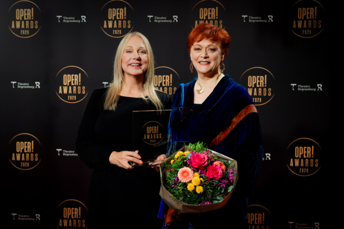 Beste Sängerin / Best Female Singer – Miina-Liisa Värelä (erkrankt, den Preis nahm stellvertretend Katharina Wagner von den Bayreuther Festspielen entgegen. Wir danken Catherine Foster für ihr spontane Übernahme der musikalischen Darbietung) © Sylvain Guillot
